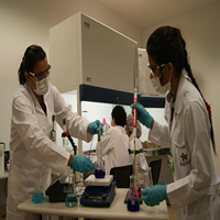 Alistamiento de laboratorio de Microbiología y Biotecnología SENA